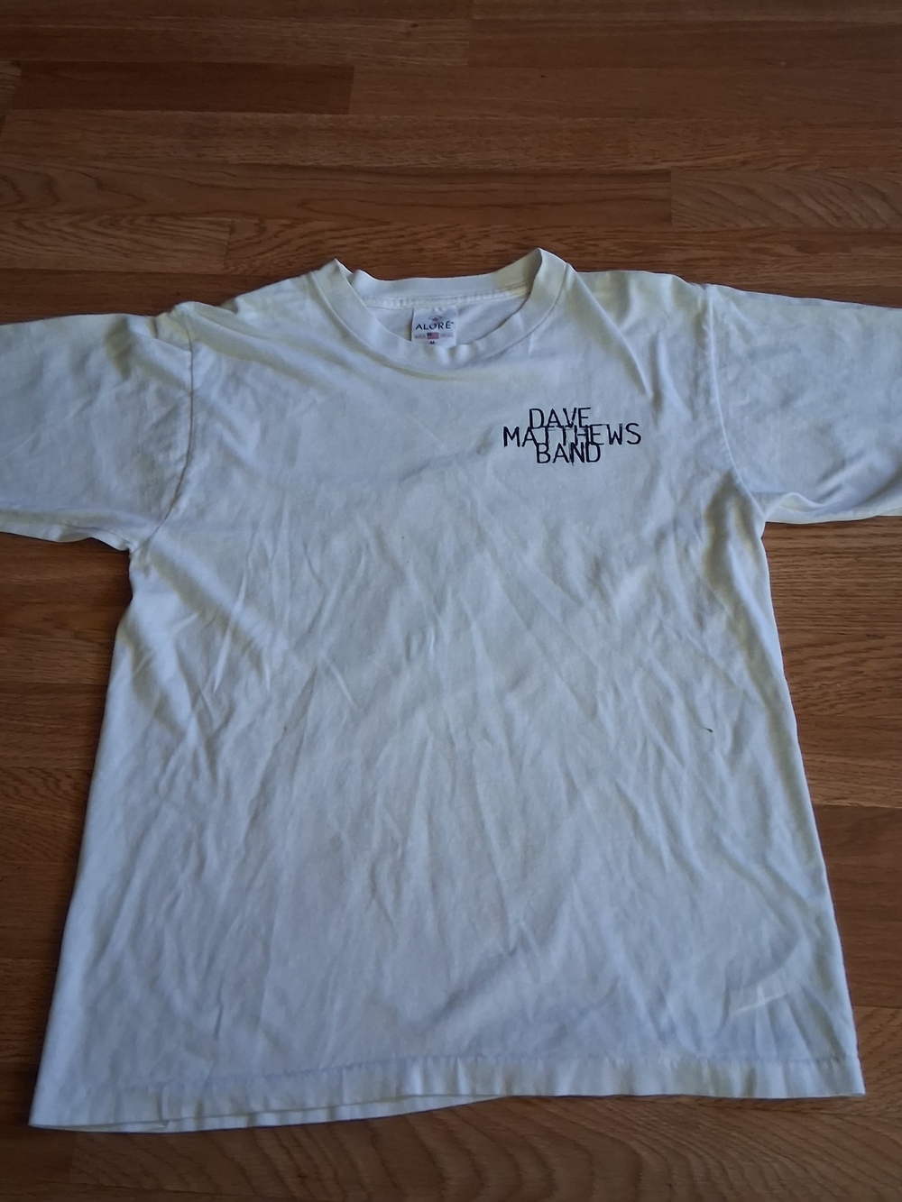 ALO RÉ Cream and Navy Logo Tag Tee Dave Mathews Band